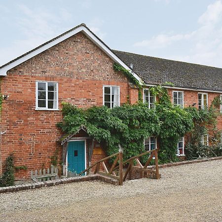 The Old Granary Villa Newent ภายนอก รูปภาพ